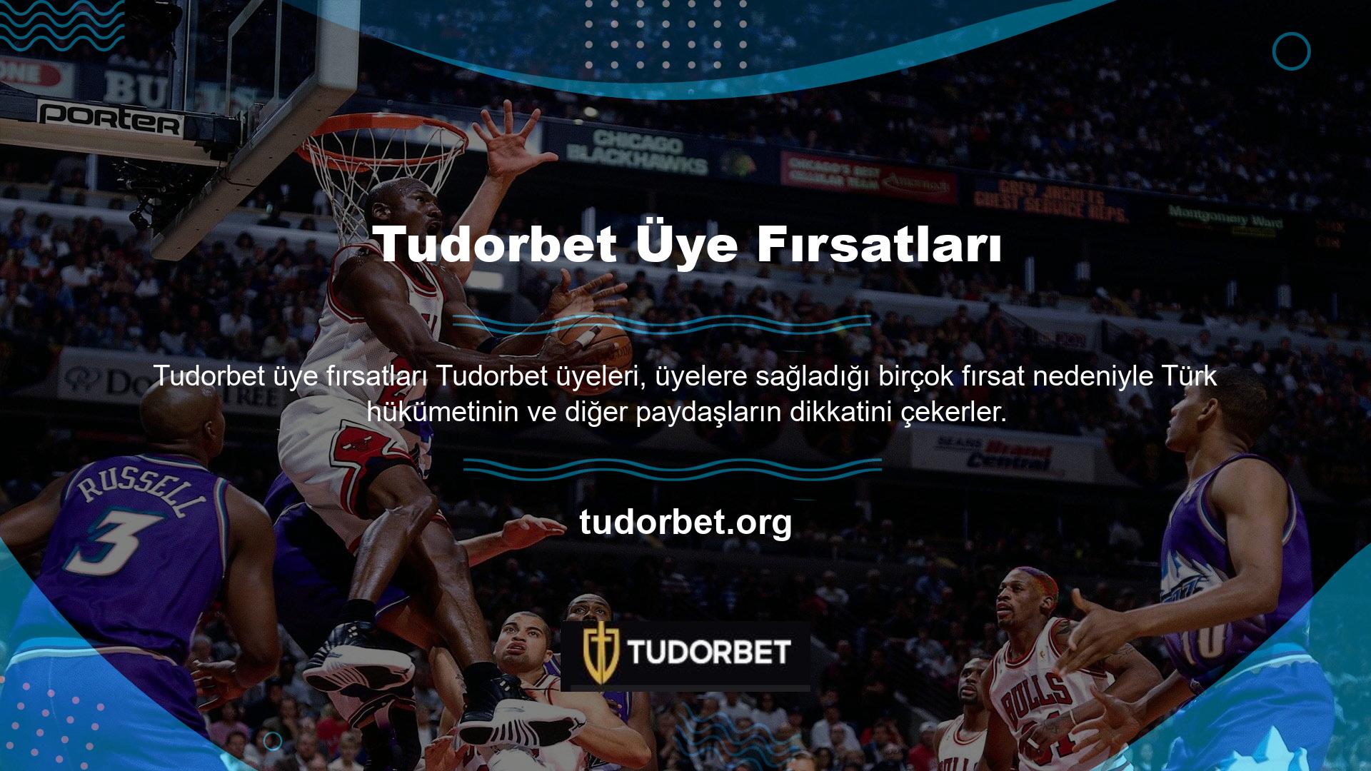 Tudorbet genellikle kapalıdır